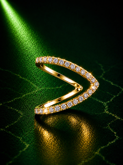 Vérité Chevron Ring